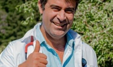 Médico colbunense Jonathan Norambuena se convierte en candidato a diputado por Linares y Cauquenes