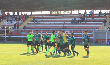 Pilmahue lamenta incidentes protagonizados por sus jugadores y cuerpo técnico al final del duelo con Deportes Linares