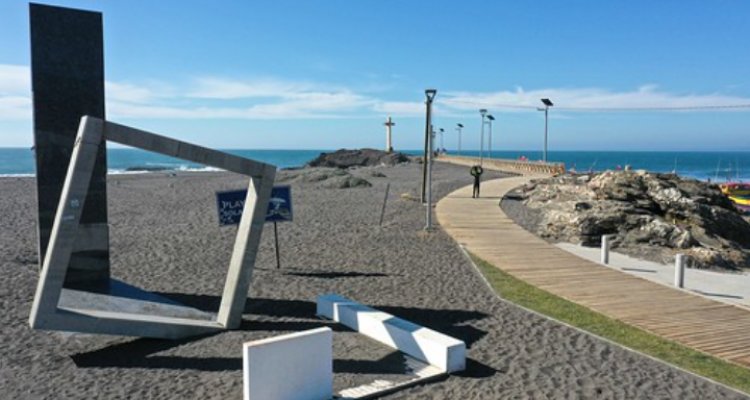 Inauguran nuevo borde costero en Curanipe