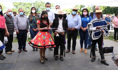 Inauguran infraestructura deportiva en “Santa Elena”