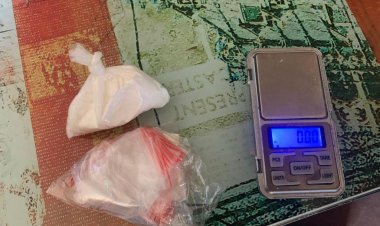 Hombre de 30 años usaba aplicación de transporte de pasajeros para vender cocaína en Linares