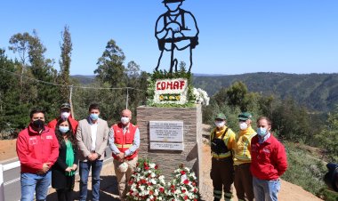 CONAF Maule rindió homenaje a brigadistas fallecidos en "Las Cardillas"