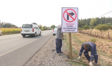 Municipio de Colbún adopta medidas para mantención del camino a Borde Lago