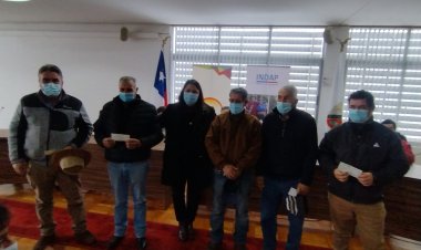 En las comunas de Longaví y San Javier continuó la entrega de incentivos de emergencia del Plan “Siembra por Agrícola”