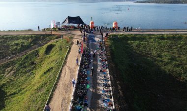 Más de 250 deportistas dieron vida a la Primera Fecha de la “Triatlón Colbún 2022”