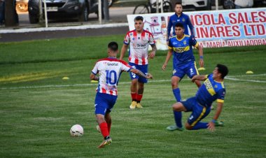 Equipos maulinos enfrentan etapas cruciales en sus campeonatos