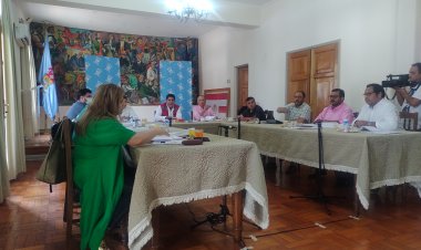 Concejales de la centro izquierda piden antecedentes para acusar de notable abandono de deberes al alcalde Mario Meza por su rol en el paro de los camioneros