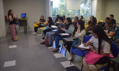Universidad Autónoma recibe a sus estudiantes destacando los nuevos desafíos institucionales