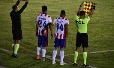 El difícil retorno al profesionalismo de Deportes Linares