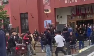 Refuerzan seguridad en las afueras de recintos educacionales tras grave incidente en el frontis del liceo "Diego Portales" de Linares