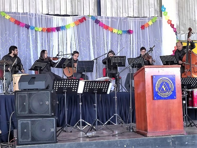 Orquesta Filarmónica del Maule Sur hizo dos visitas pedagógicas por la Semana de la Educación Artística