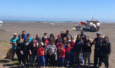 Cerca de 300 kilos de residuos marinos fueron recolectados en Chanco