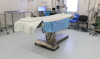 HRT cuenta con moderna mesa para cirugía vascular que permitirá abordar lista de espera