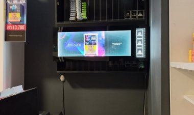 (VIDEO) Linares: roban en emporio ubicado en las inmediaciones de la Plaza de Armas