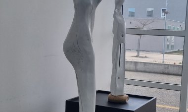 Esculturas en madera llegan al Campus Linares de la UTalca