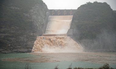Embalse Colbún realiza vertimiento de aguas