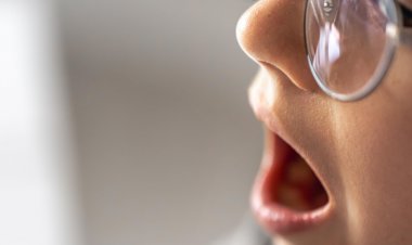 ¿Cómo se manifiesta el cáncer oral y cuándo acudir al médico?