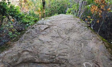Crearán juegos de mesa para promover  la conservación de petroglifos del Maule