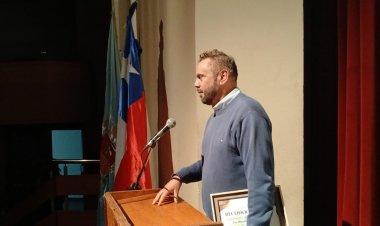 Linares: premian a experto del turismo y documentalista Leonardo Albornoz