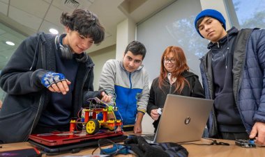 Escolares del Maule participaron en Taller de Robótica de la UTalca