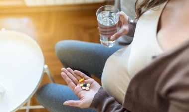 Controversia por dichos de Trump: Epidemióloga advierte que no hay pruebas que vinculen el paracetamol con el autismo