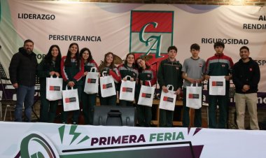 Colegio Alborada y Universidad Autónoma de Chile realizaron exitosa Feria Vocacional en Linares