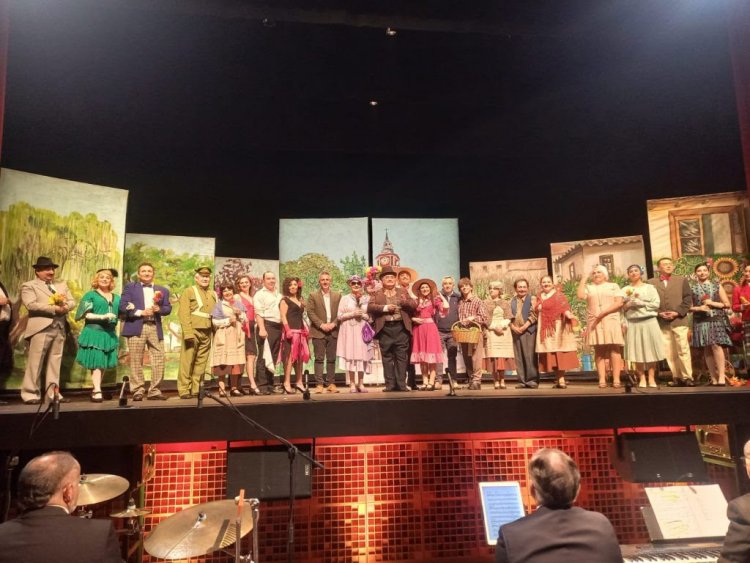 La Pérgola de las Flores llega al Teatro Regional del Maule