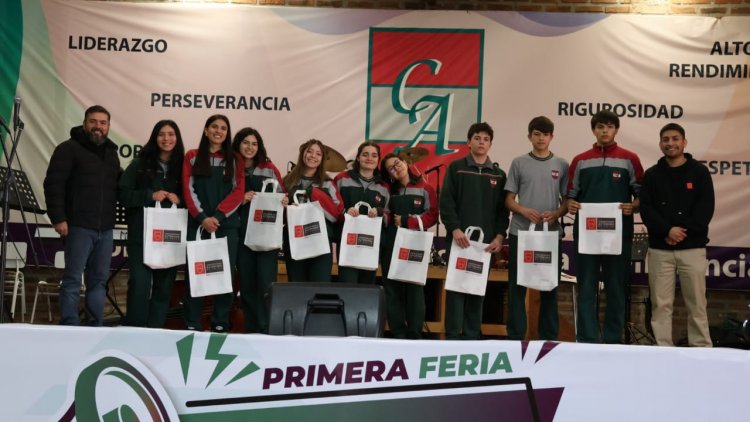 Colegio Alborada y Universidad Autónoma de Chile realizaron exitosa Feria Vocacional en Linares