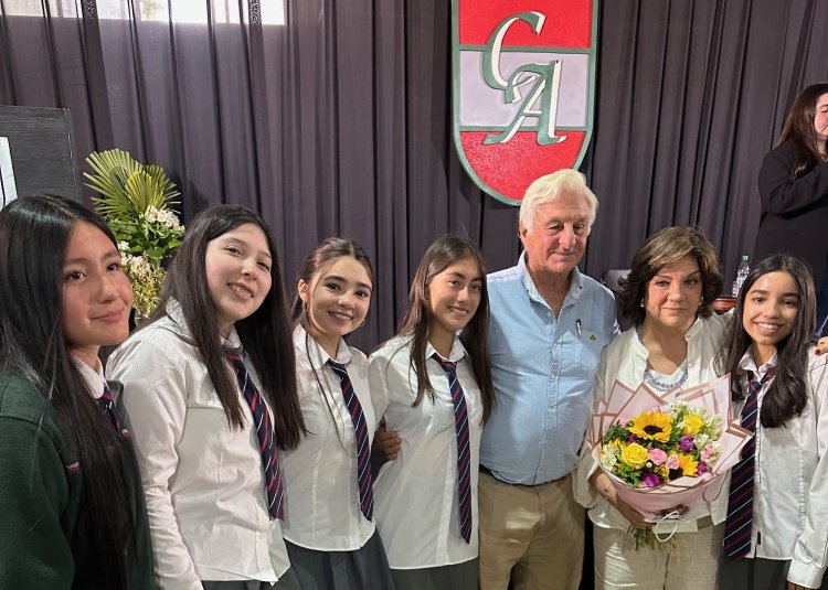 Sobreviviente de la tragedia de Los Andes en 1972: Roberto Canessa inspira a estudiantes y comunidades educativas de Linares en charla en el Colegio Alborada
