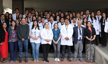 Estudiantes de Medicina de la Universidad Autónoma inician su internado clínico en el Hospital de Linares