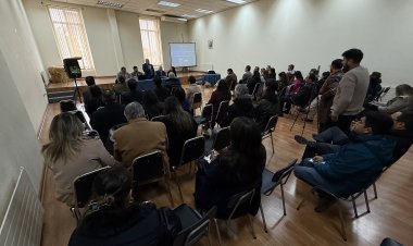 Autoridades abordan seguridad en comunidades educativas de la provincia de Linares en mesa intersectorial