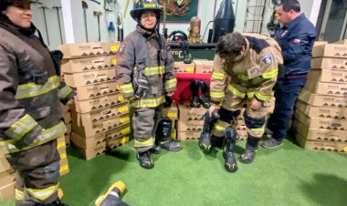 (VIDEO) Linares: Corporación Privada que administra sistema de parquímetros donó botas de alto estándar al Cuerpo de Bomberos
