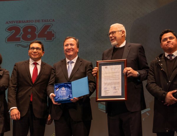Humberto Nogueira Alcalá es declarado ciudadano ilustre de Talca