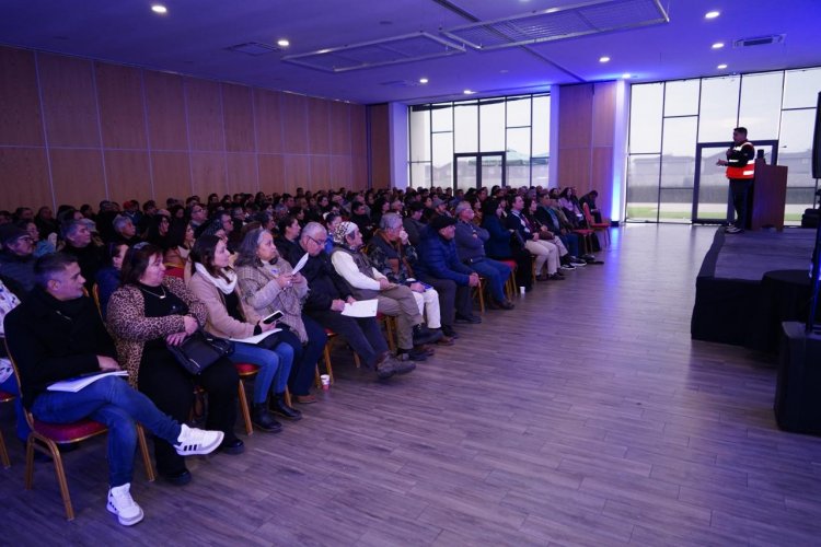 Más de 550 dirigentes y trabajadores de Servicios Sanitarios Rurales del Maule fortalecen sus conocimientos en talleres regionales