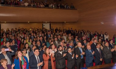 SLEP Los Álamos reúne a las siete comunas del territorio en su primer acto oficial del Día del Profesor