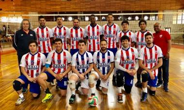 Los "rayados" albirrojos juegan con el actual campeón del vóleibol chileno