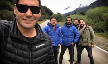 Conductor de TV Francisco Saavedra aporta con medicamentos para profesor Felipe Suazo