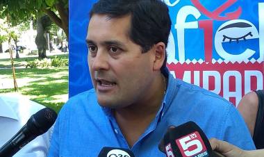 Alcalde Meza: “Nuestra decisión es que Bomberos de Linares administre el sistema de parquímetros”