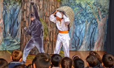 Teatro Infantil “El Niño Caracol” en los Viernes Culturales