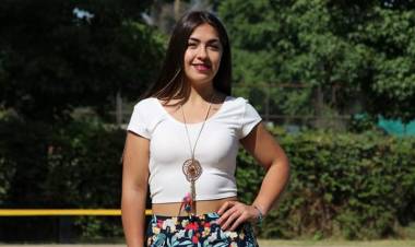 Eva Vásquez fue electa reina del “Festival Longaví Canta”