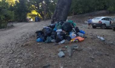 Linares “pierde” la guerra contra la basura                            