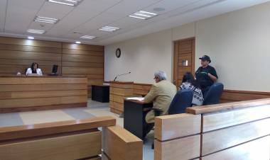 Profesora queda en prisión tras ser acusado de tráfico de cannabis y tenencia de arma de fuego