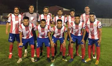  Linares no juega este fin de semana y entrenador reconoce que hay que reforzar la delantera