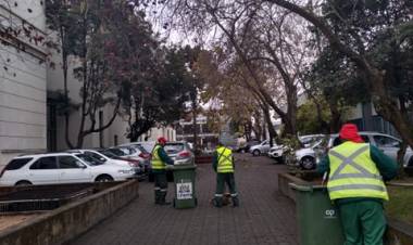 Plazoleta “Margot Loyola Palacios” seguirá siendo “playa de estacionamiento”