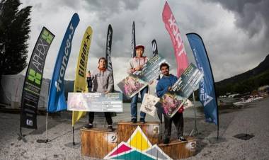 Linarense alcanza el tercer lugar en la segunda fecha del máster de slackline