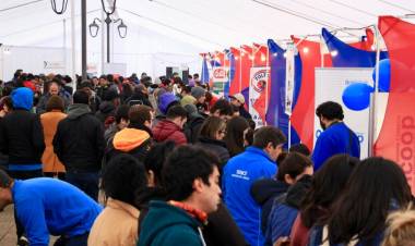 Positiva “Feria Laboral” en Linares