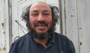 Rumpy pide al alcalde Meza solución definitiva a su drama social