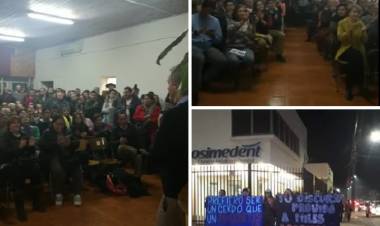 José Antonio Kast recibe masivo respaldo en Linares 