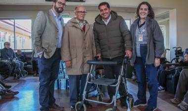 Entregan aportes al Hogar “Las Rosas” de Linares