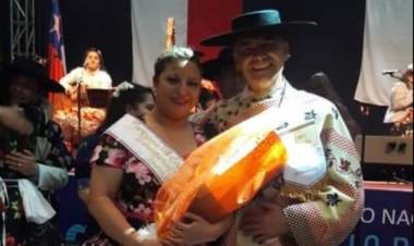 De Ñuñoa son los ganadores del “Campeonato Nacional de Cueca de los Funcionarios Municipales"